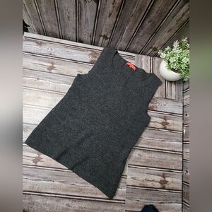 Merino Wool %Gray Sleeveless Knit Top
